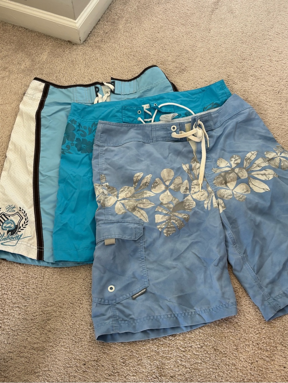Billabong Light Blue Floral Hybrid Swim Shorts + included two spareshorts.